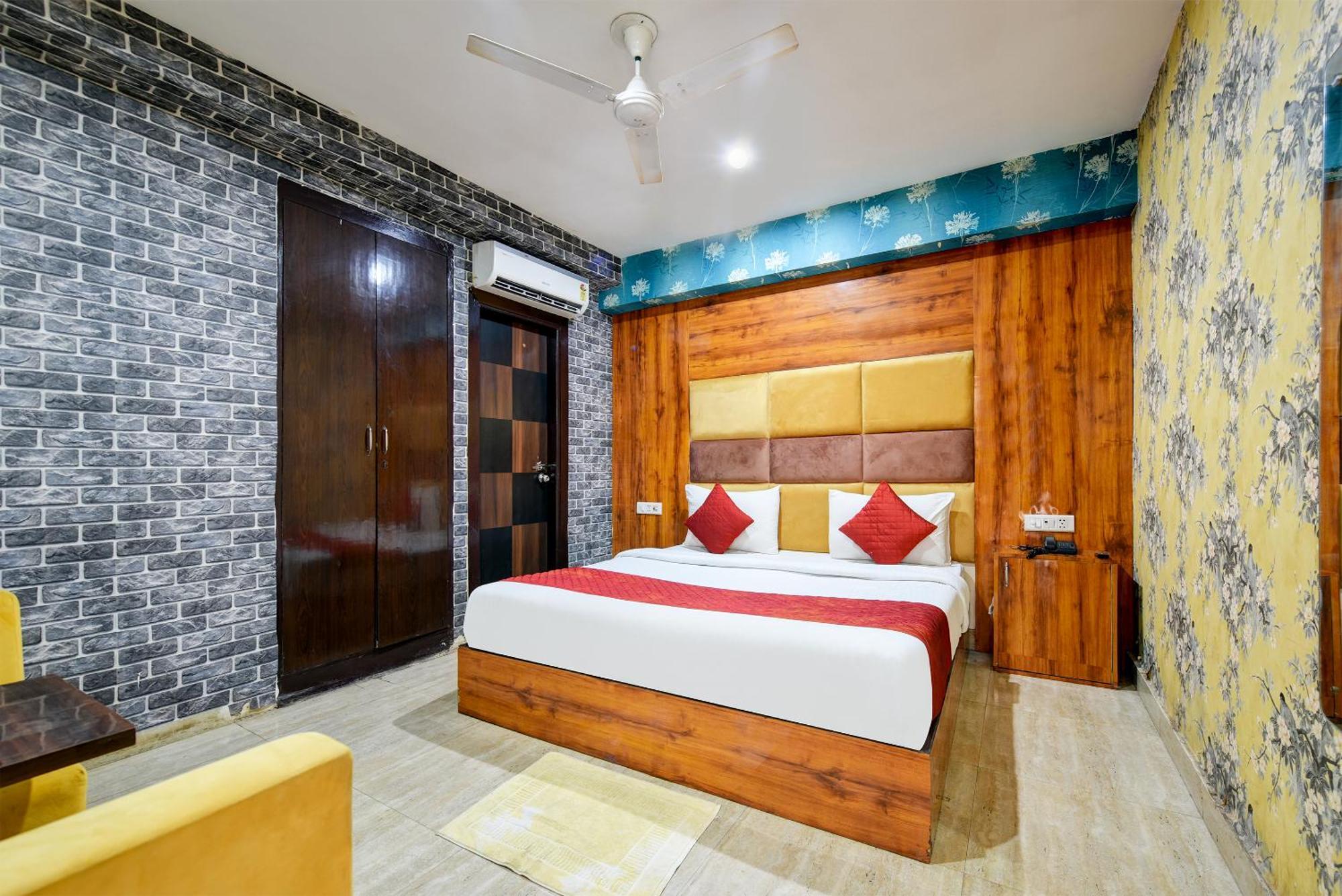 Hotel Square Plaza At Airport Nueva Delhi Exterior foto