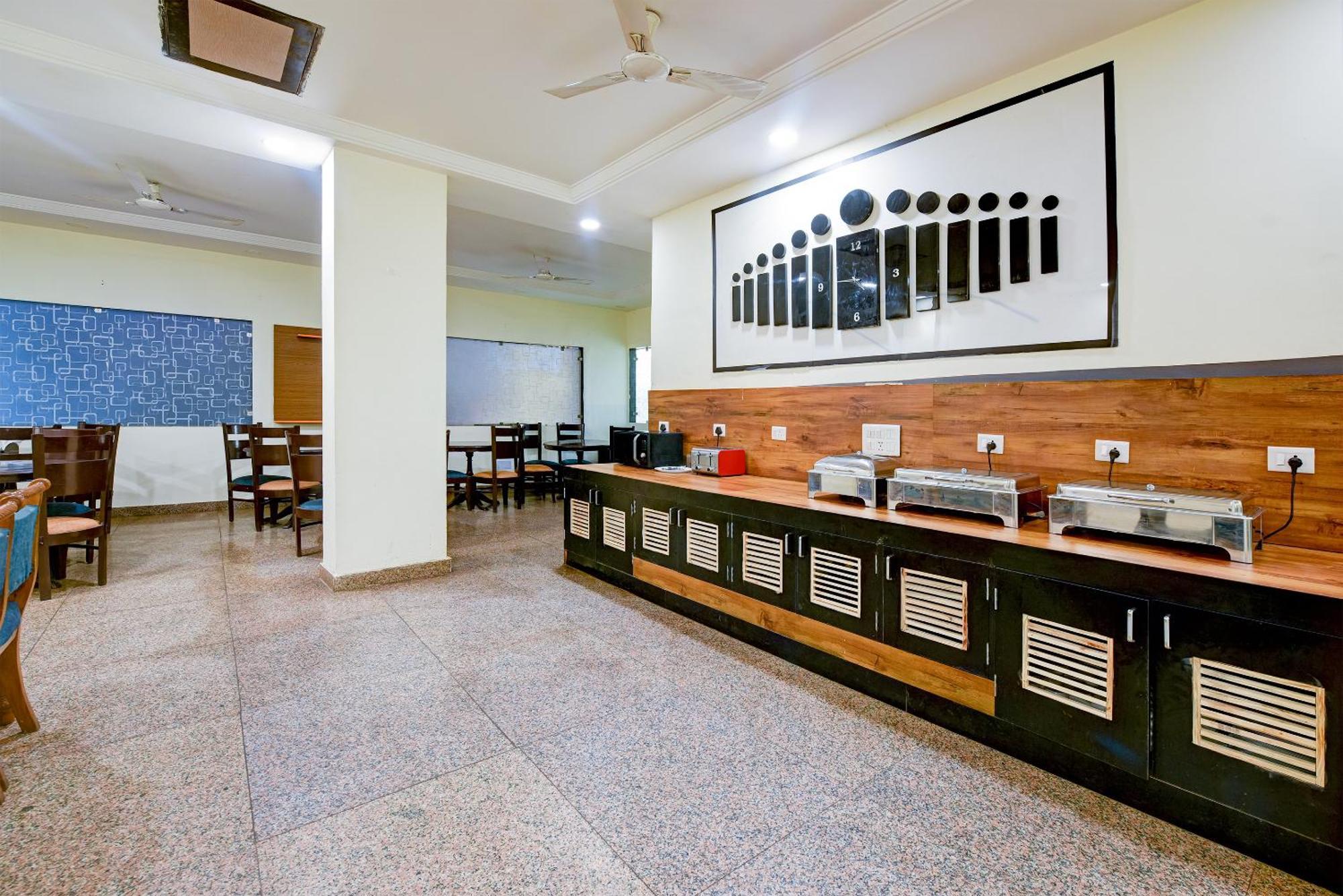 Hotel Square Plaza At Airport Nueva Delhi Exterior foto